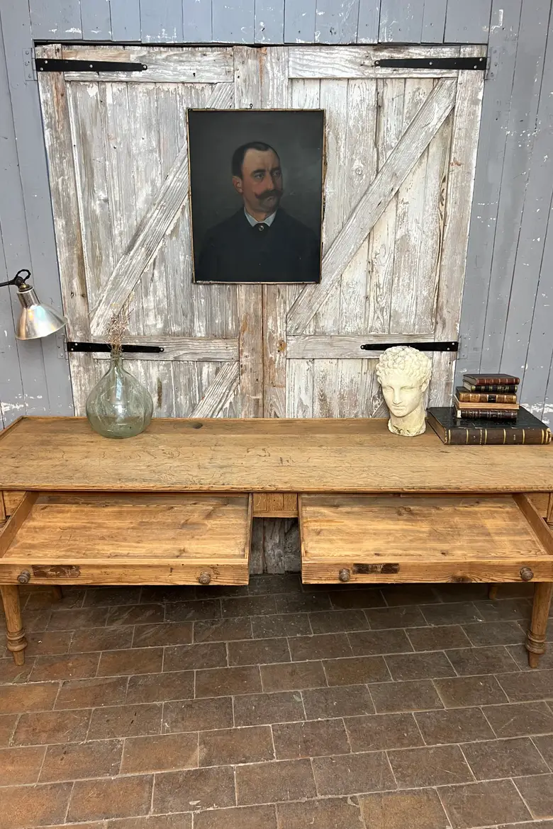 Ancien bureau de tapissier en chêne