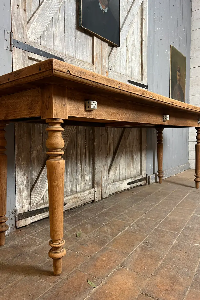 Ancien bureau de tapissier en chêne