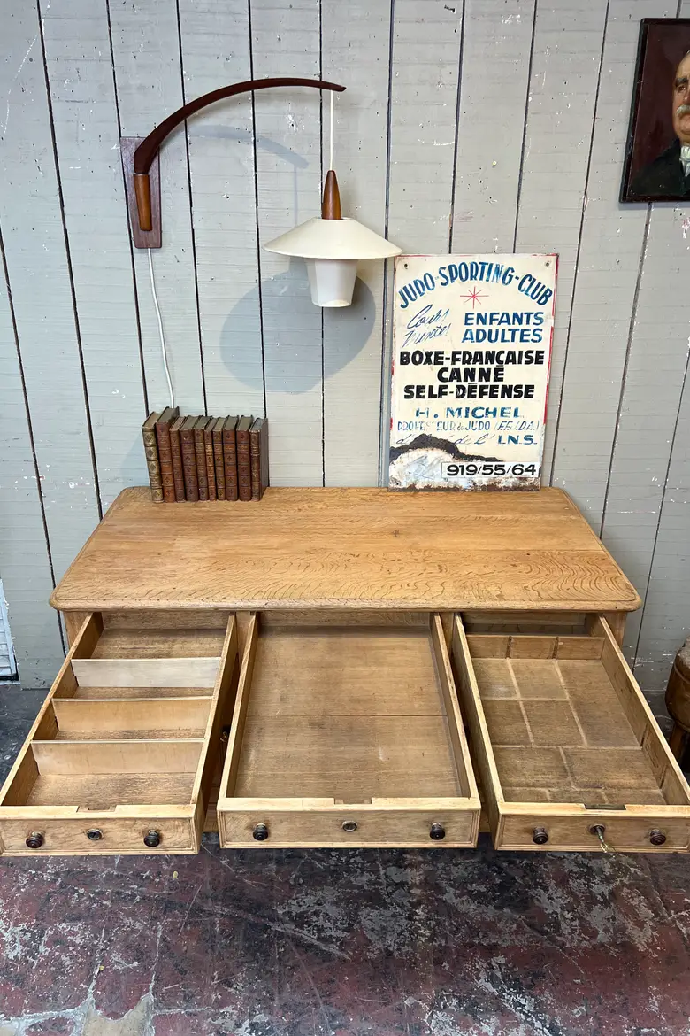 Ancien bureau double face en chêne