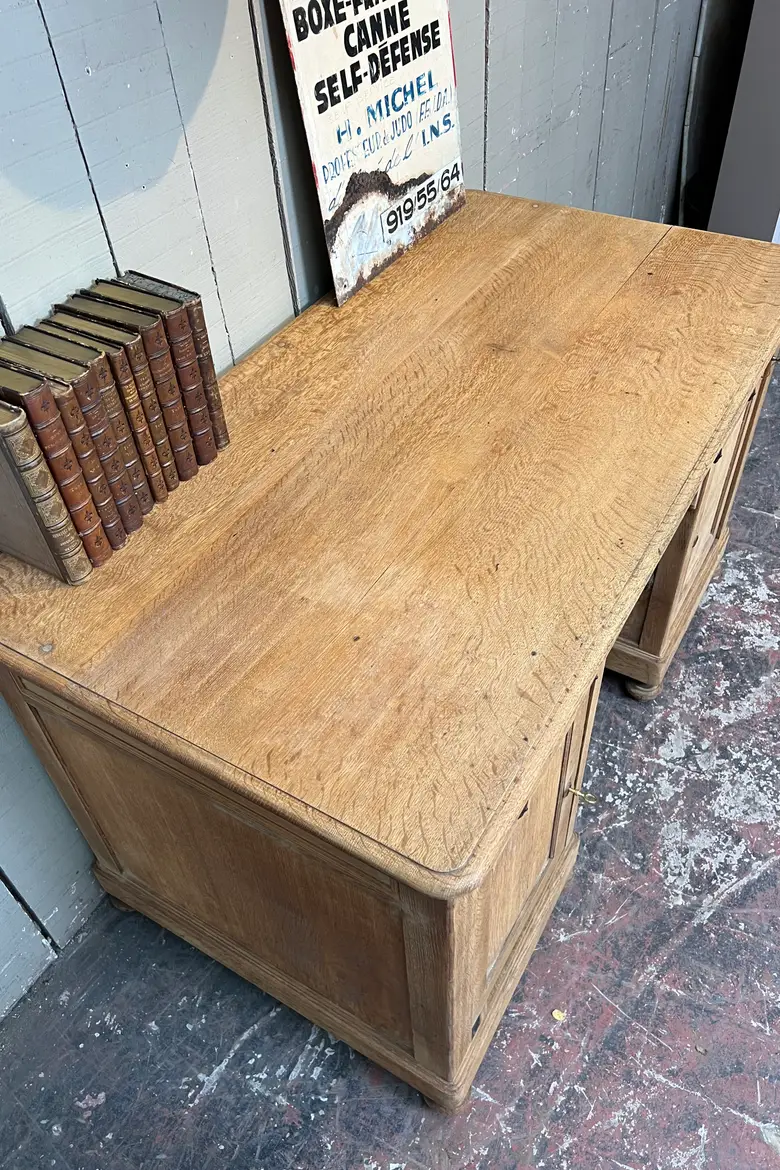 Ancien bureau double face en chêne
