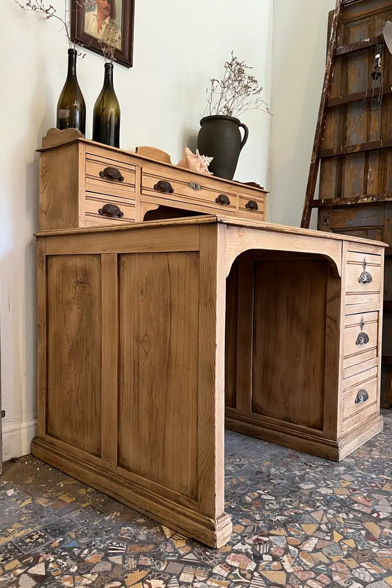 Ancien bureau en chêne Début XXème