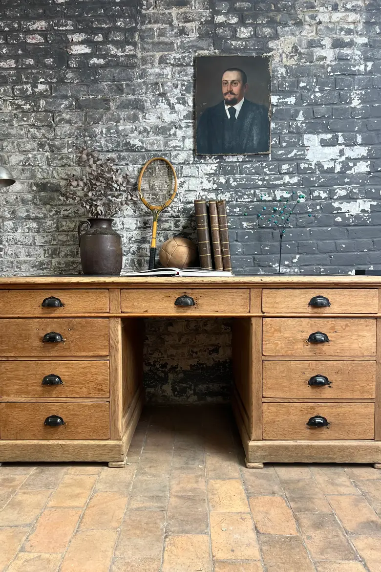 Ancien bureau en chêne