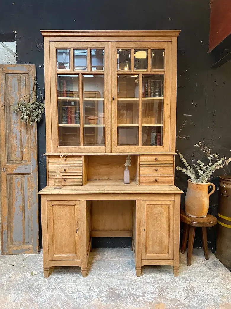 Ancien bureau en chêne vitré Début XXème