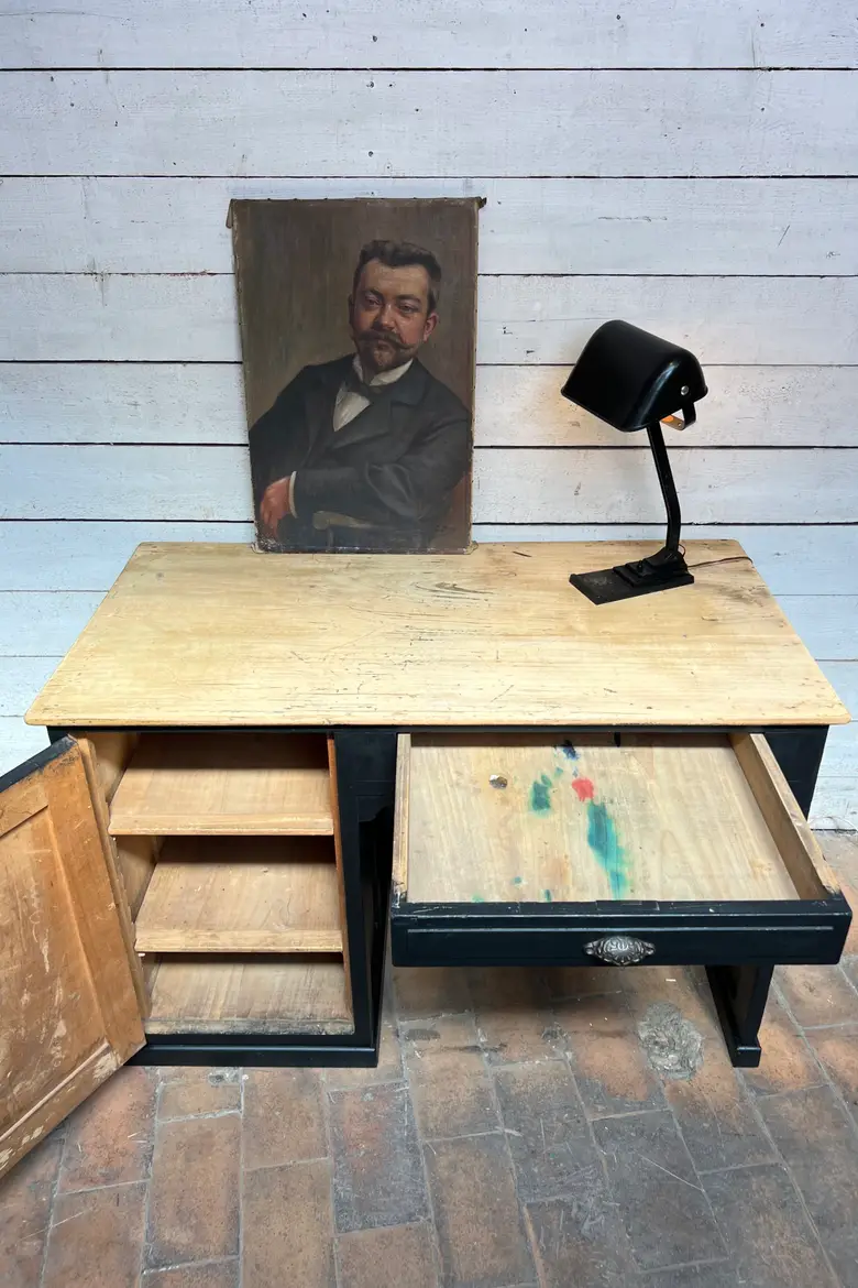 Ancien bureau en peuplier
