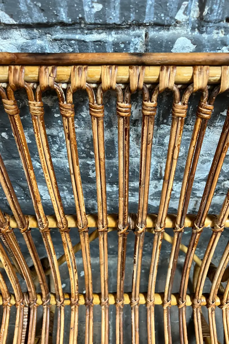 Ancien canapé en rotin 3 places des années 50