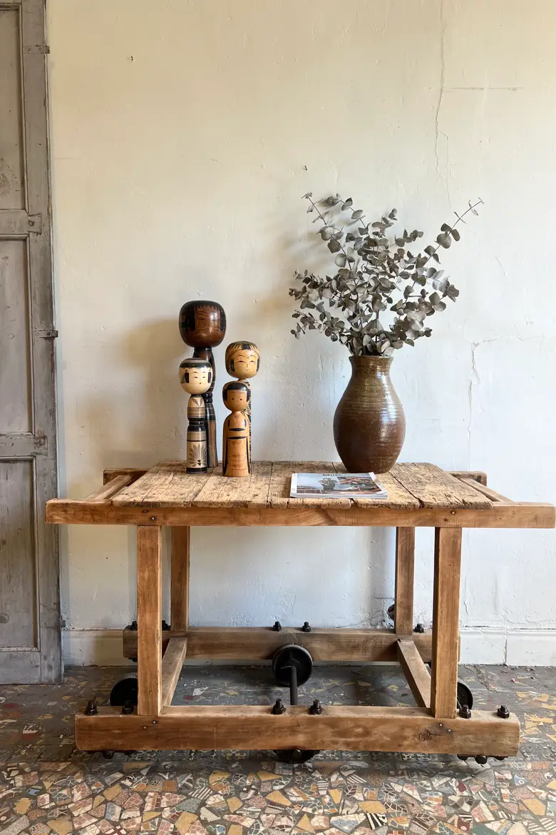 Ancien chariot d’atelier en bois brut Début XXème