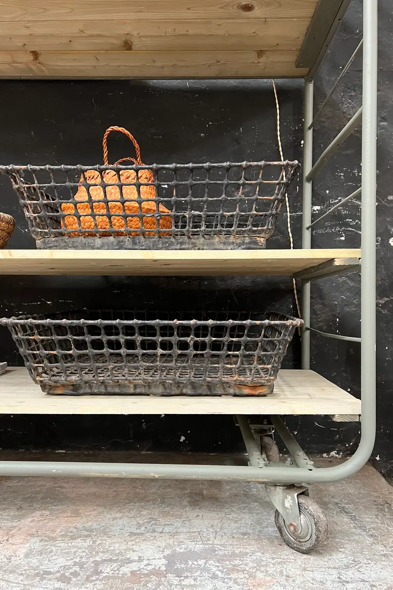 Ancien chariot / étagère d’usine Années 50