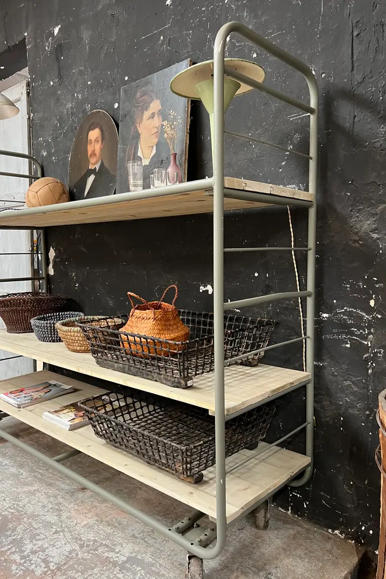 Ancien chariot / étagère d’usine Années 50