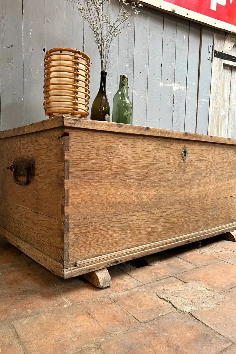 Ancien coffre en chêne Début XXème
