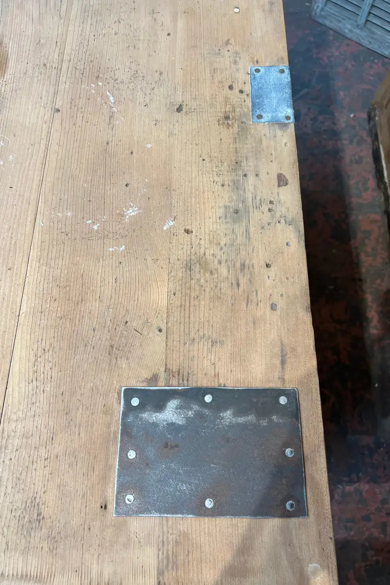 Ancien comptoir d’atelier en sapin Début XXème