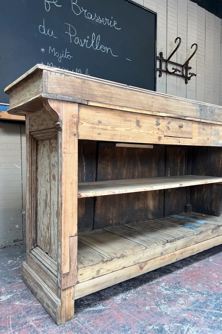 Ancien comptoir de bistrot