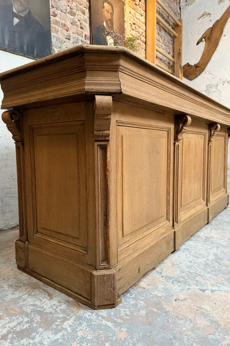 Ancien comptoir de boutique en chêne – fin XIXᵉ