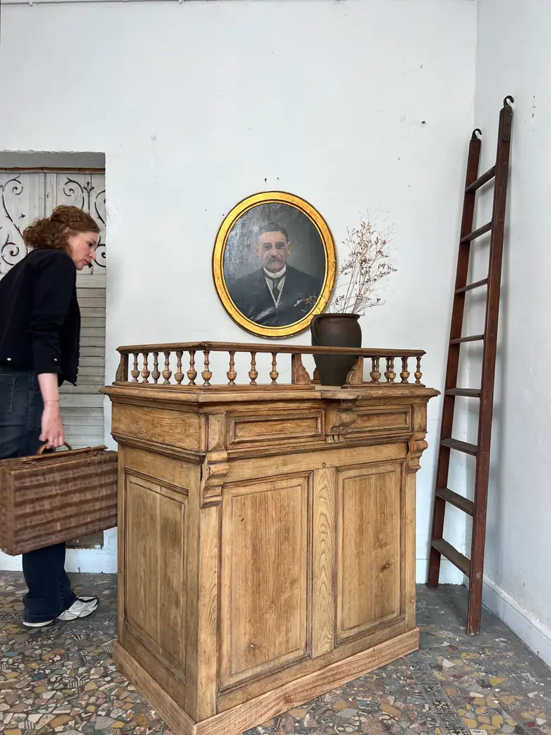 Ancien comptoir de caisse Napoléon III en chêne