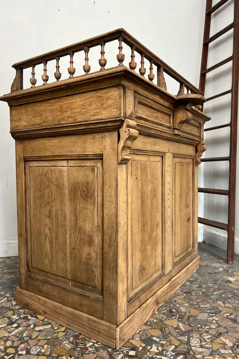 Ancien comptoir de caisse Napoléon III en chêne