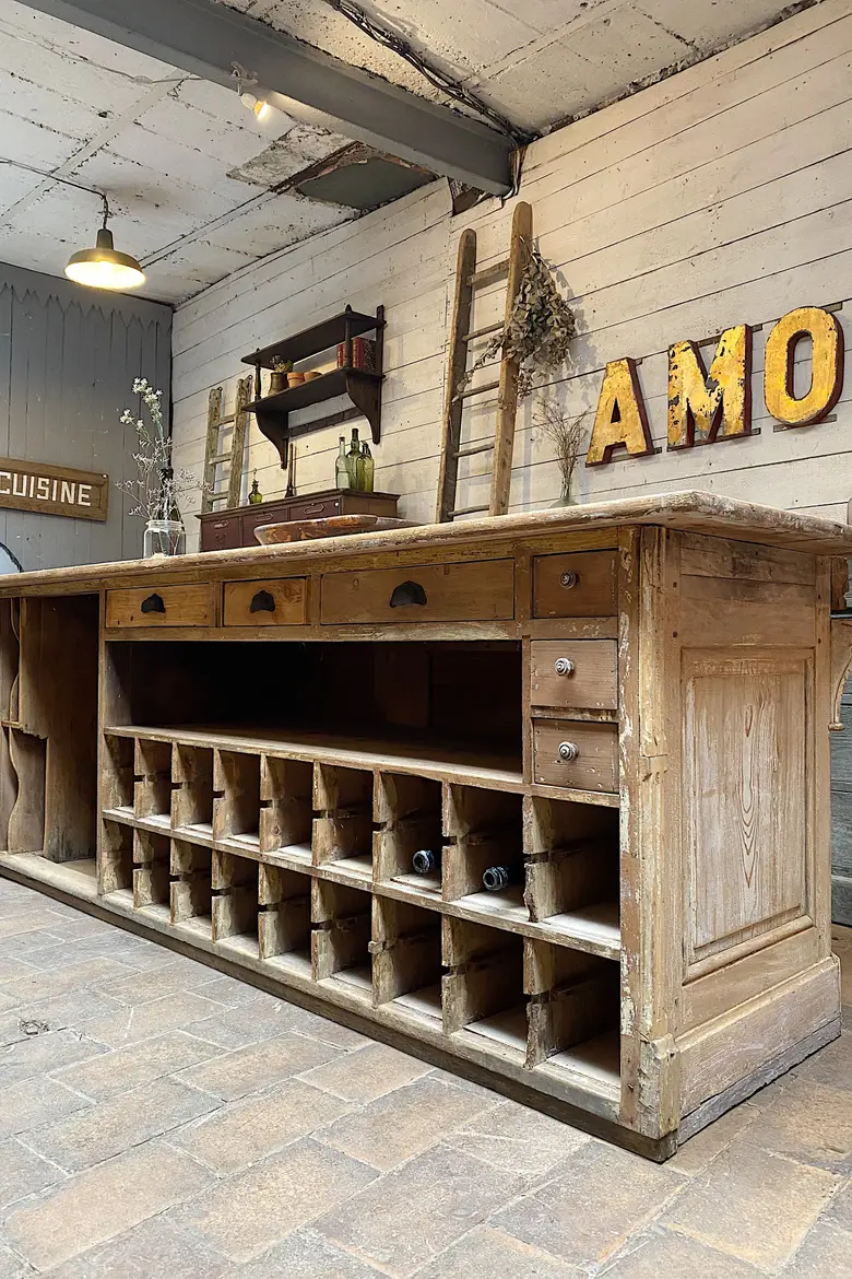 Ancien comptoir de caviste en bois Début XXème