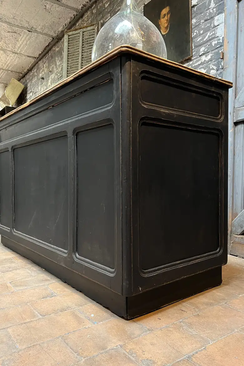 Ancien comptoir de commerce en bois 1950