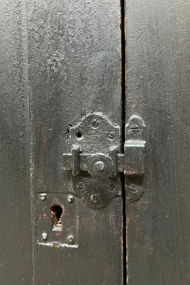 Ancien comptoir de commerce en bois Début XXème