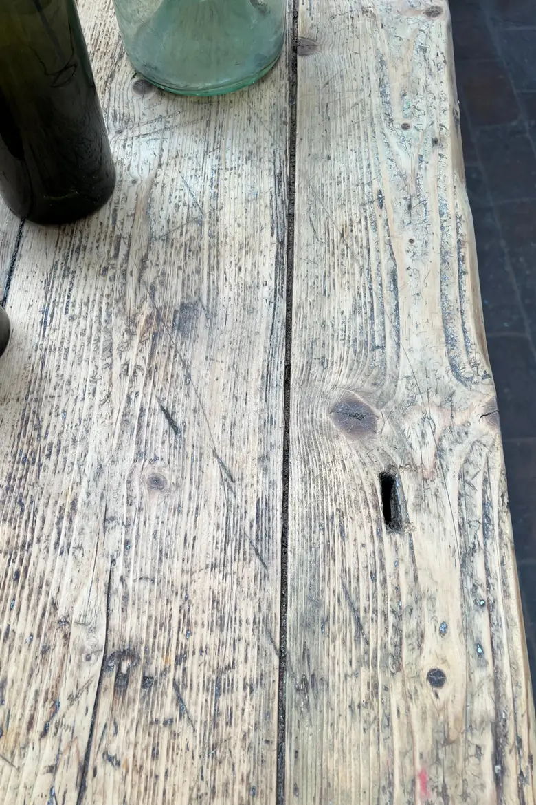 Ancien comptoir de commerce en bois Début XXème