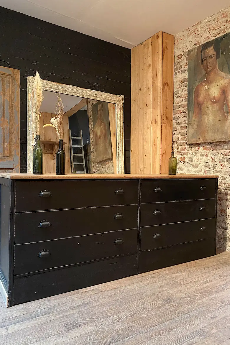 Ancien comptoir de commerce en bois Début XXème