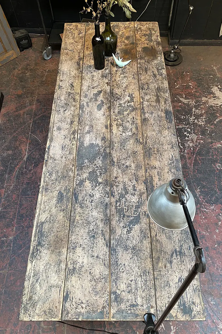 Ancien comptoir de commerce en bois Début XXème