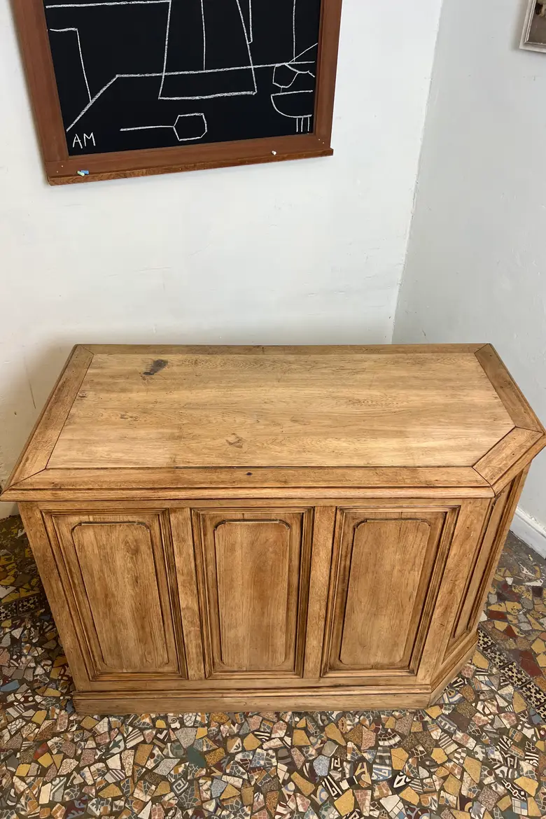 Ancien comptoir de commerce en chêne – début XXe
