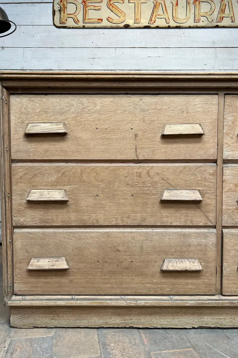 Ancien comptoir de commerce en chêne – Début XXe siècle