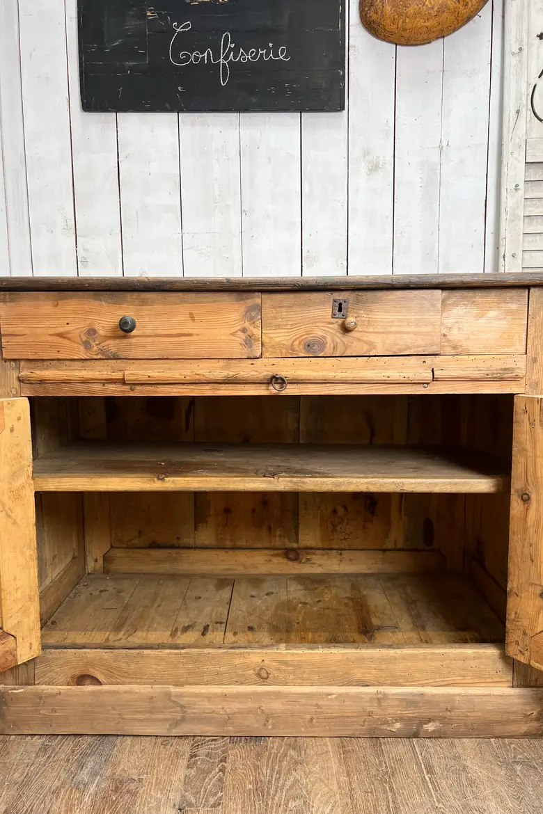 Ancien comptoir de commerce