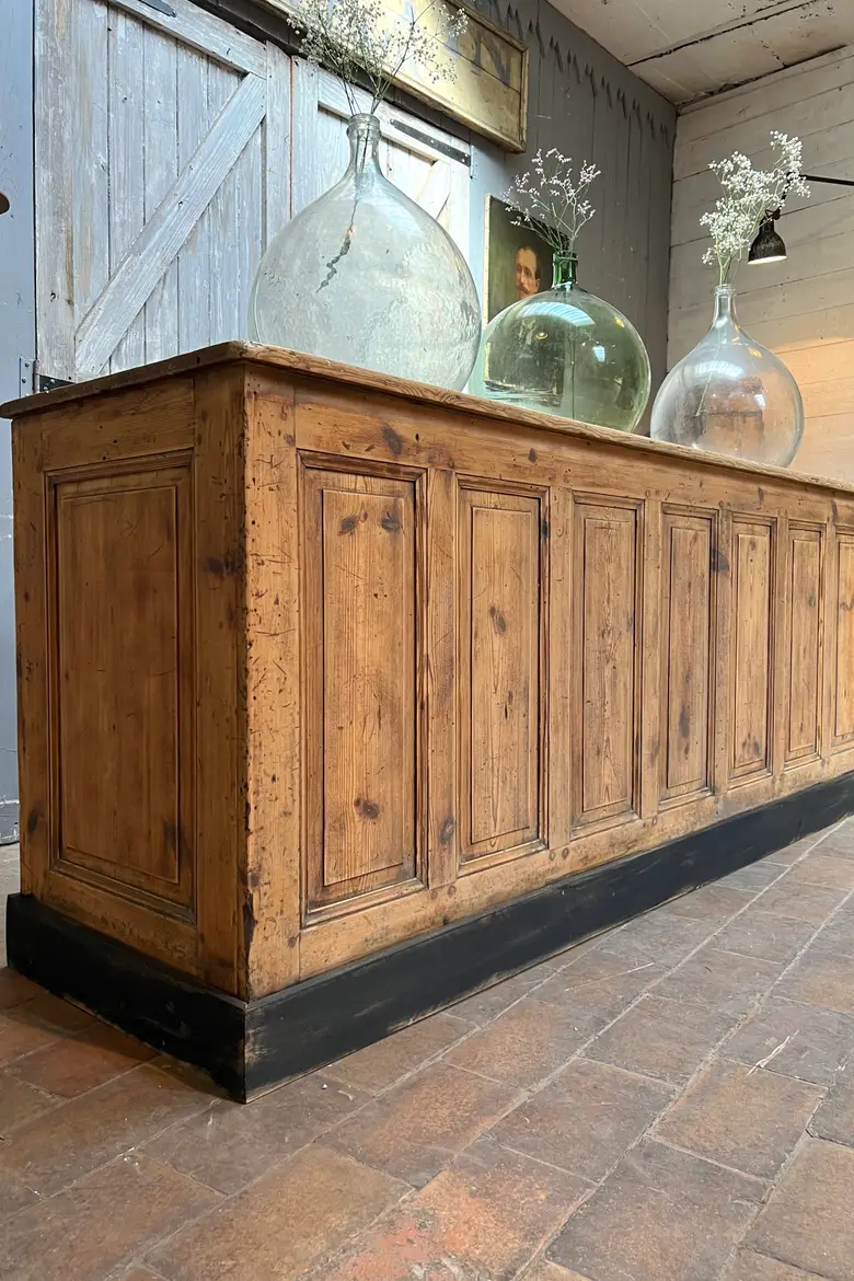 Ancien comptoir de magasin en sapin Début XXème