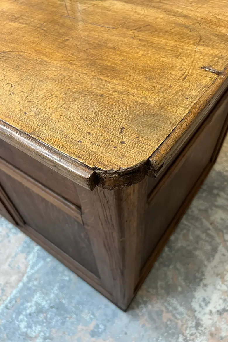 Ancien comptoir de mercerie en chêne – Années 50