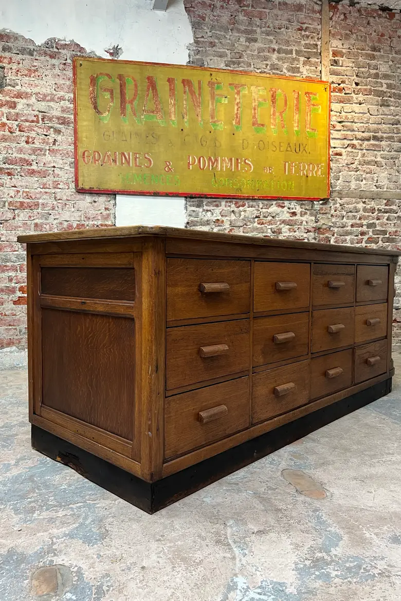 Ancien comptoir de mercerie en chêne – Années 50
