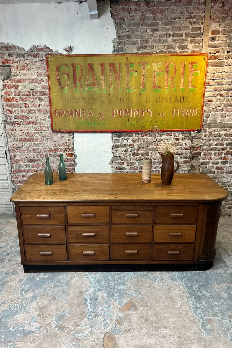 Ancien comptoir de mercerie en chêne – Années 50