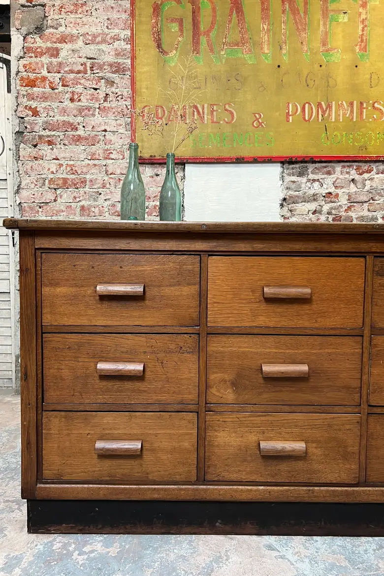 Ancien comptoir de mercerie en chêne – Années 50