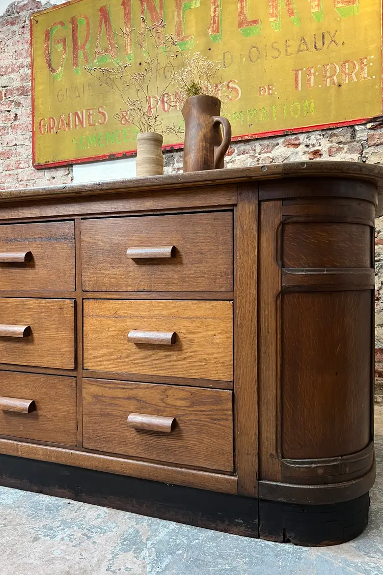 Ancien comptoir de mercerie en chêne – Années 50