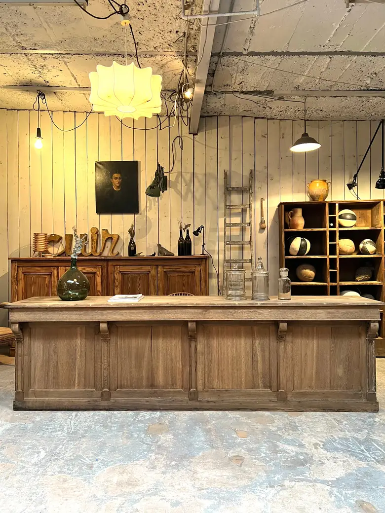 Ancien comptoir de mercerie en chêne Début XXème