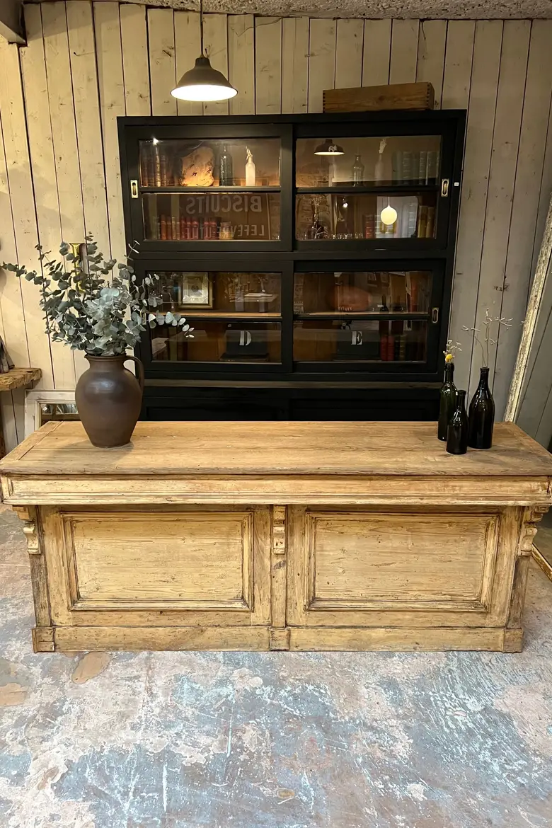 Ancien comptoir de quincaillerie en bois Début XXème