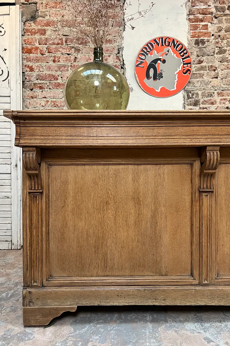 Ancien comptoir en chêne