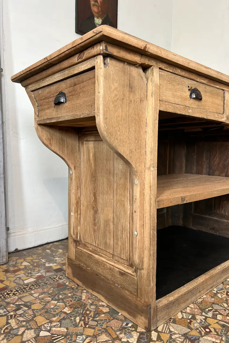 Ancien comptoir en chêne