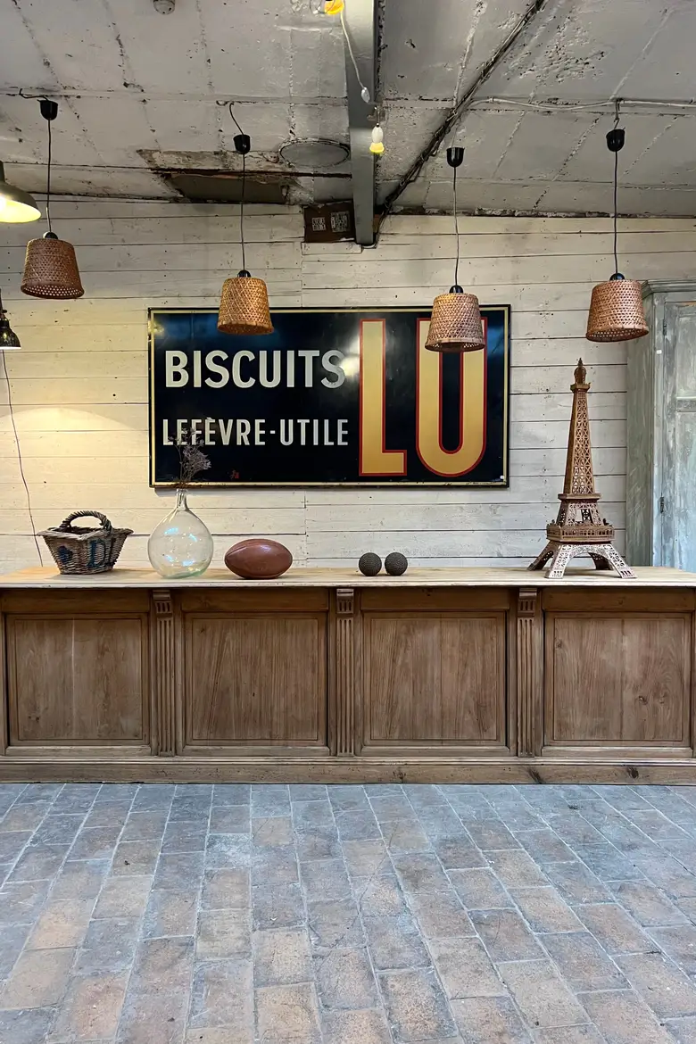 Ancien comptoir en chêne Début XXème