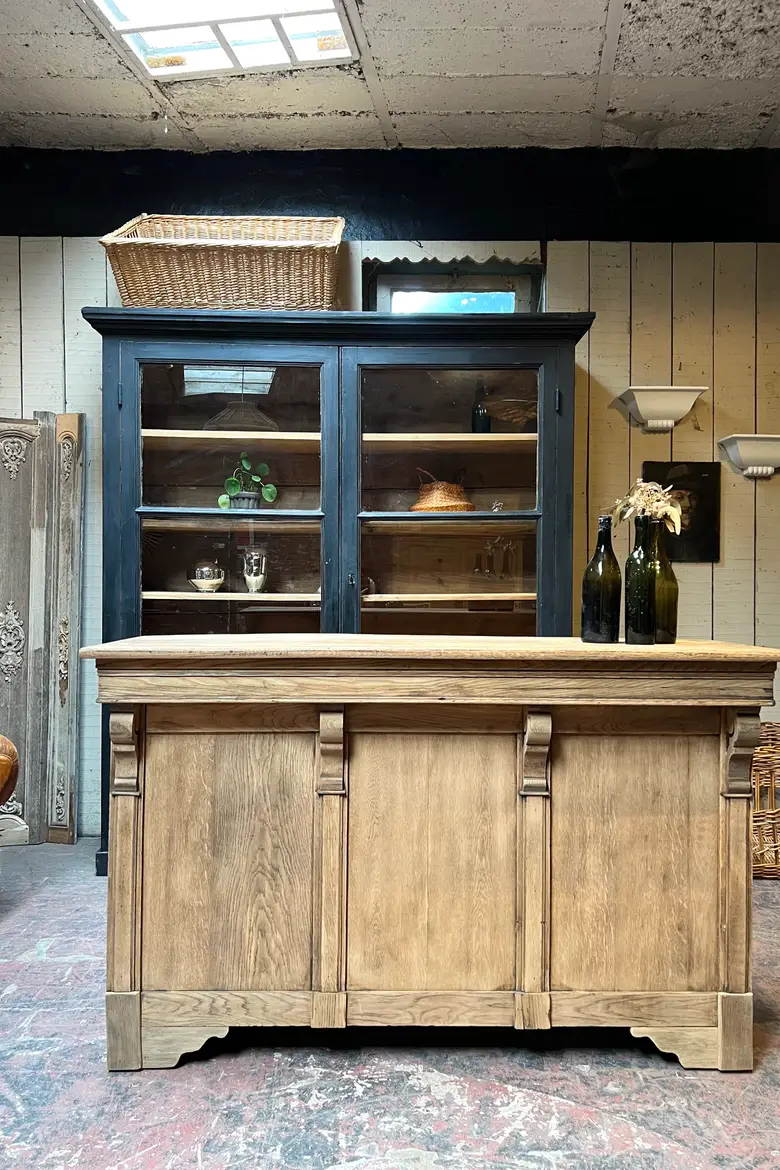 Ancien comptoir en chêne Début XXème