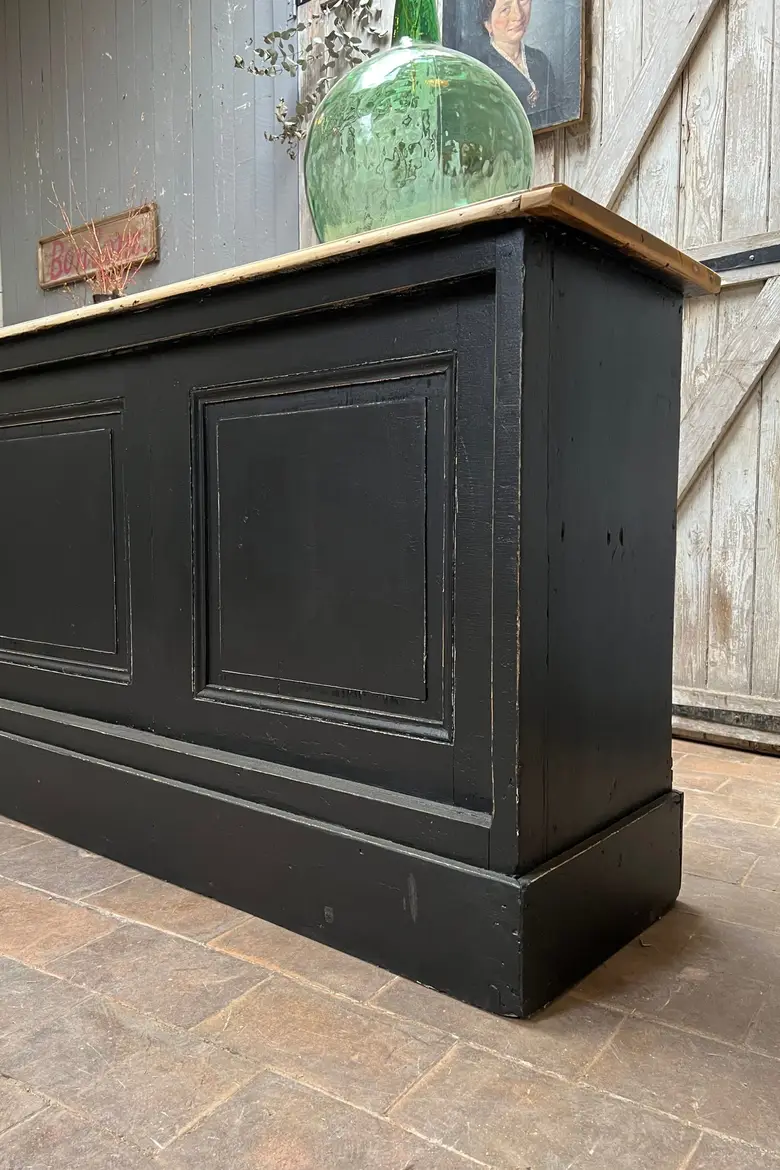 Ancien comptoir en hêtre Début XXème