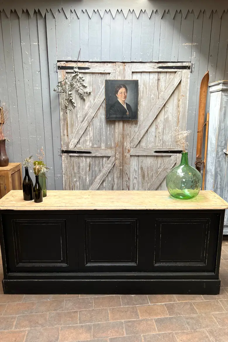 Ancien comptoir en hêtre Début XXème