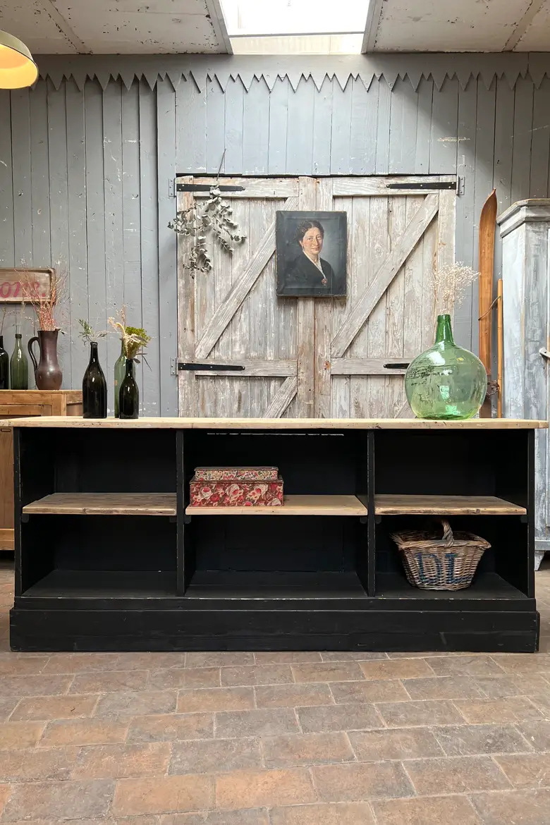 Ancien comptoir en hêtre Début XXème