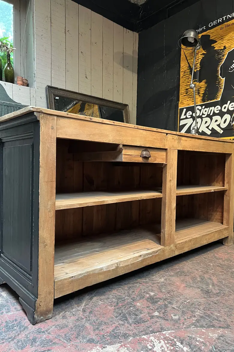 Ancien comptoir en sapin Début XXème