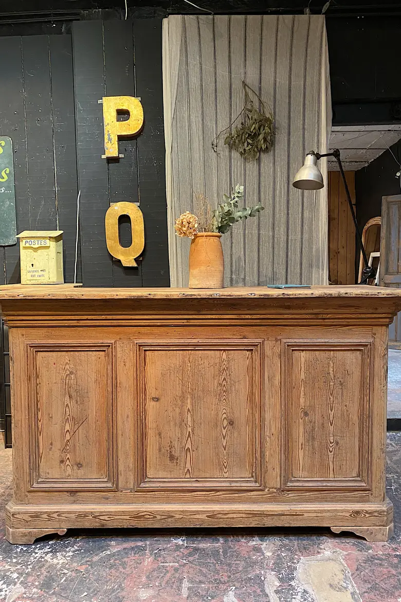 Ancien comptoir en sapin Début XXème