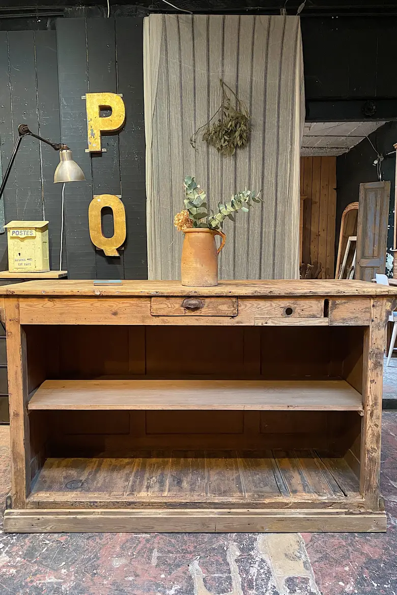 Ancien comptoir en sapin Début XXème