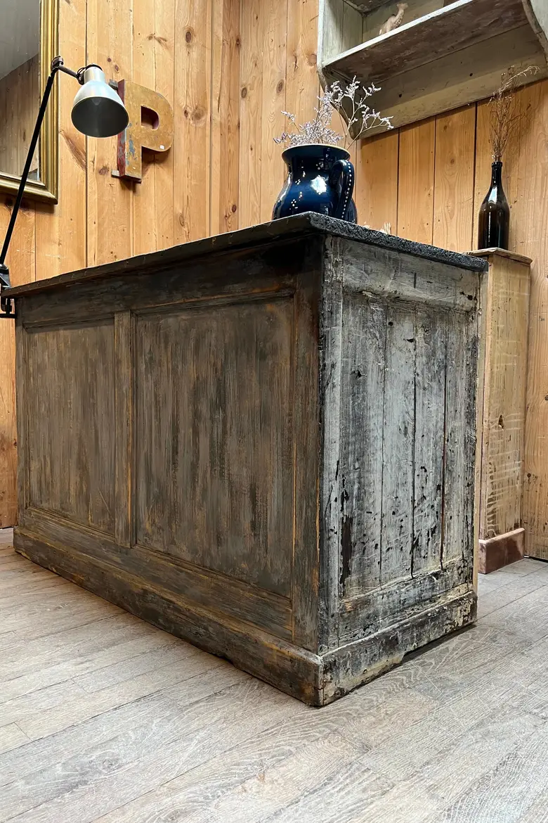 Ancien comptoir patiné de magasin Début XXème