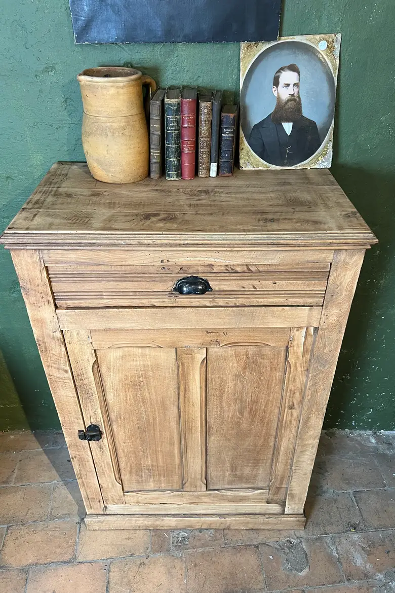 Ancien confiturier en orme Début XXème