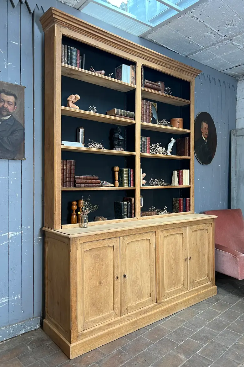Ancien deux corps en chêne