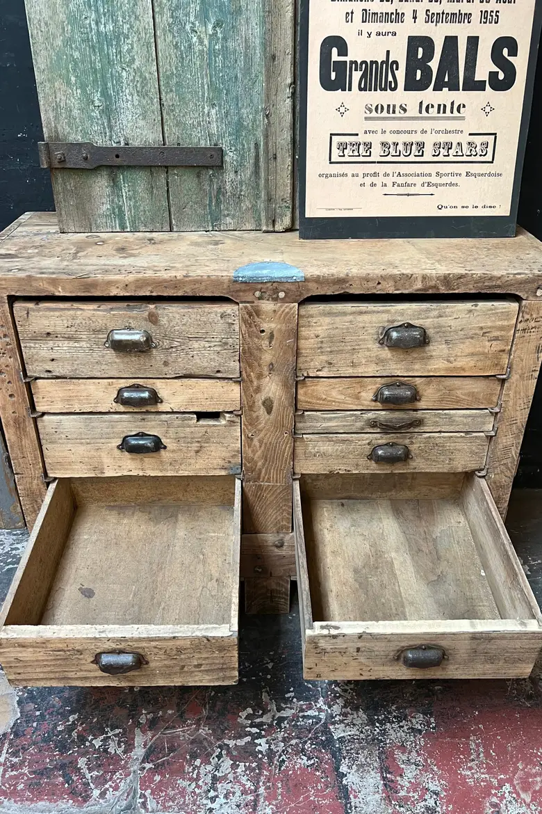 Ancien établi à tiroirs en bois Début XXème