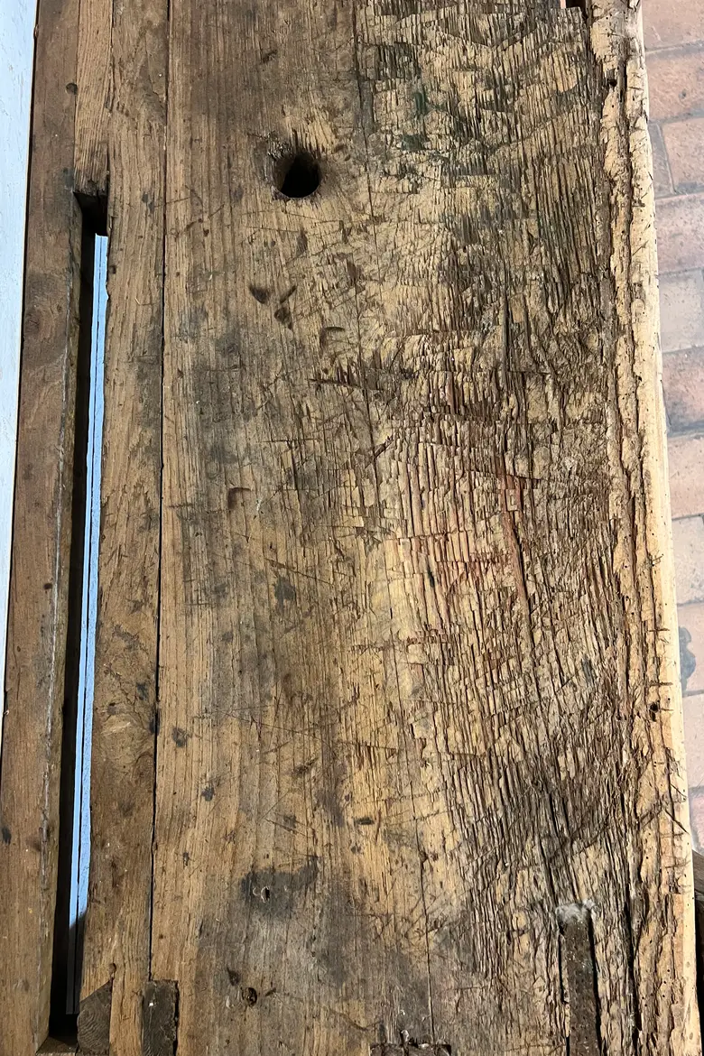 Ancien établi avec coffre Début XXème